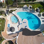 Coastal Retreat With Pool And Access By Drago * 阿尔布费拉