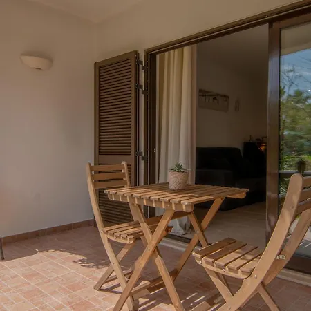 Διαμέρισμα Coastal Retreat With Pool And Access By Drago Αλμπουφέιρα